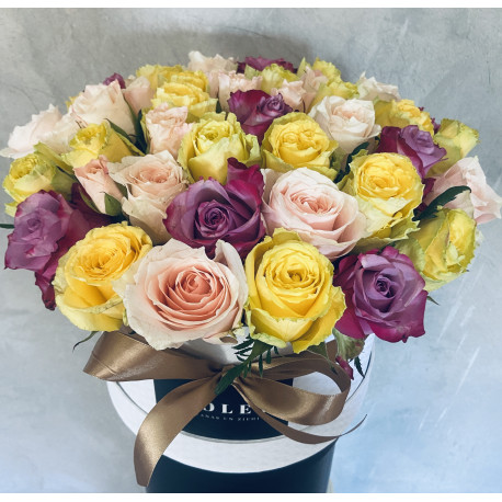 Цветочная Коробка - Цветные Розы Цветочные коробки