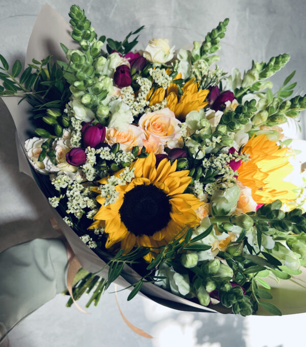 Florista ziedu pušķis Ziedu pušķi