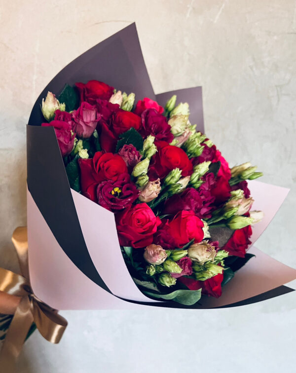 Florista ziedu pušķis Ziedu pušķi