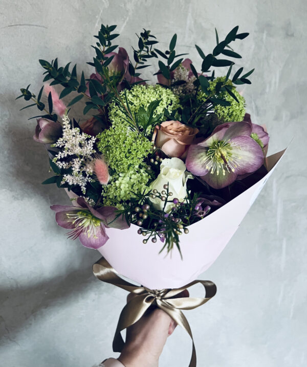 Florista ziedu pušķis Ziedu pušķi