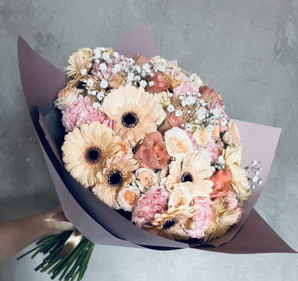 Florista ziedu pušķis Ziedu pušķi