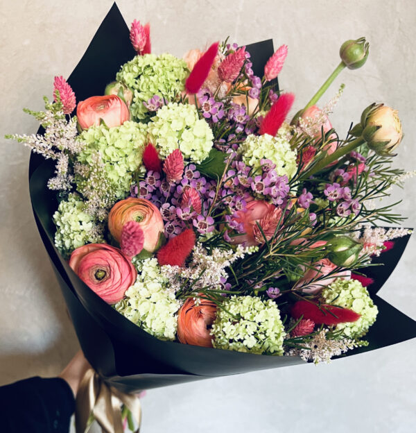 Florista ziedu pušķis Ziedu pušķi