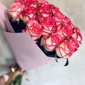 Rožu pušķis - Maigi rozā 60cm Rozes