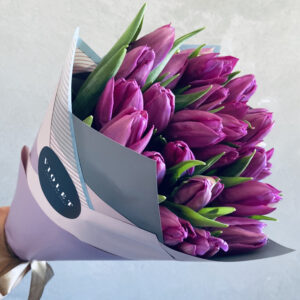 Tulpju pušķis - Violets Ziedu pušķi